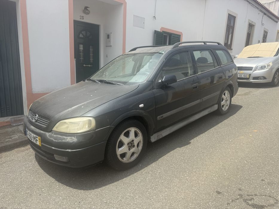 Opel Astra 1.4i Caravan -Precisa de embraiagem