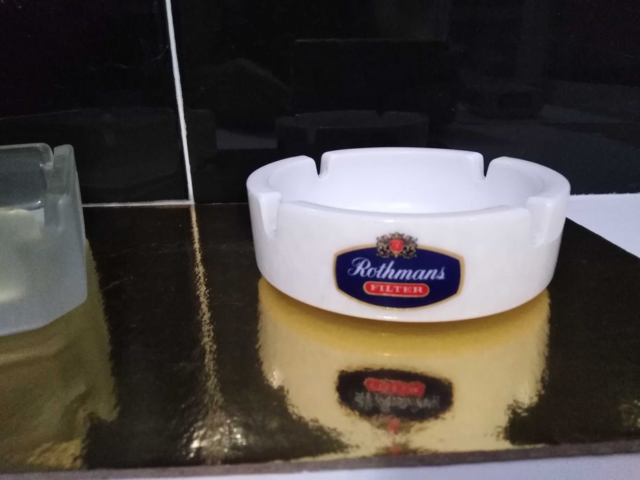 Cinzeiros de colecção Rothmans Filter/SG/Bacardi e Bosford´s.