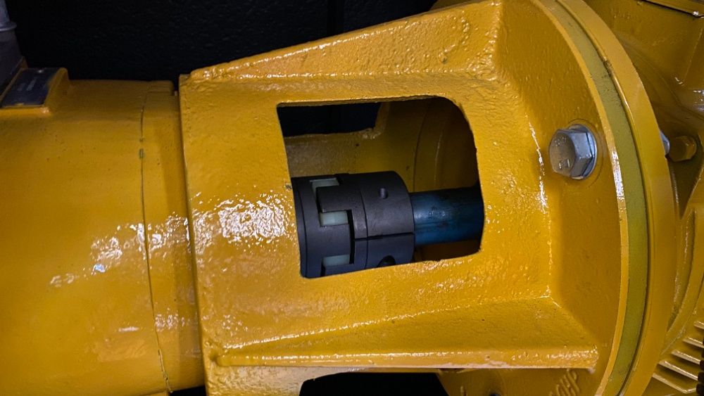 Повітряний гвинтовий компресор для піскоструя