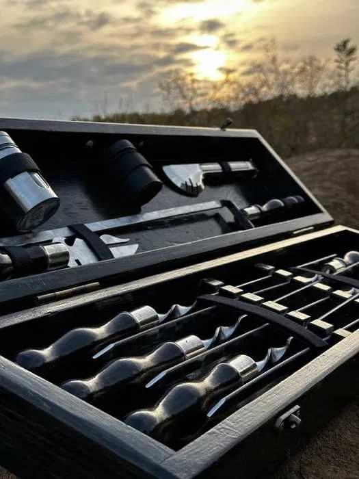 Подарочные наборы шампуров в деревянном кейсе друзьям коллегам другу