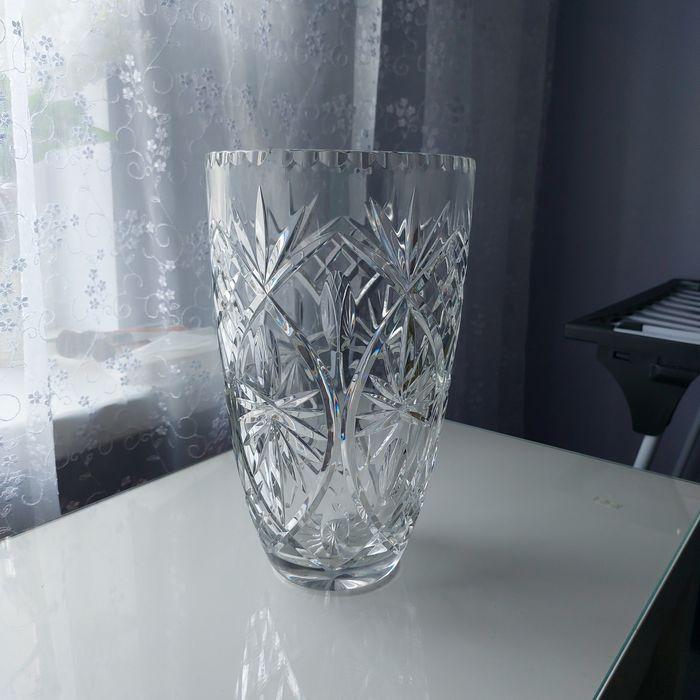 Wazon wysoki 29cm. Kryształ  z PRL-u ciężki