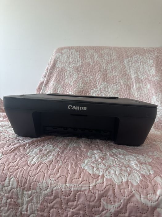 Impressora Canon PIXMA MG2550S com cabos e caixa originais