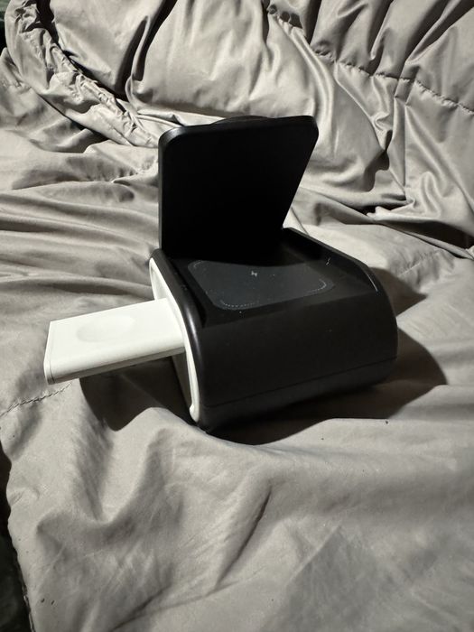 Беспроводная зарядка 3в1, с светильником.