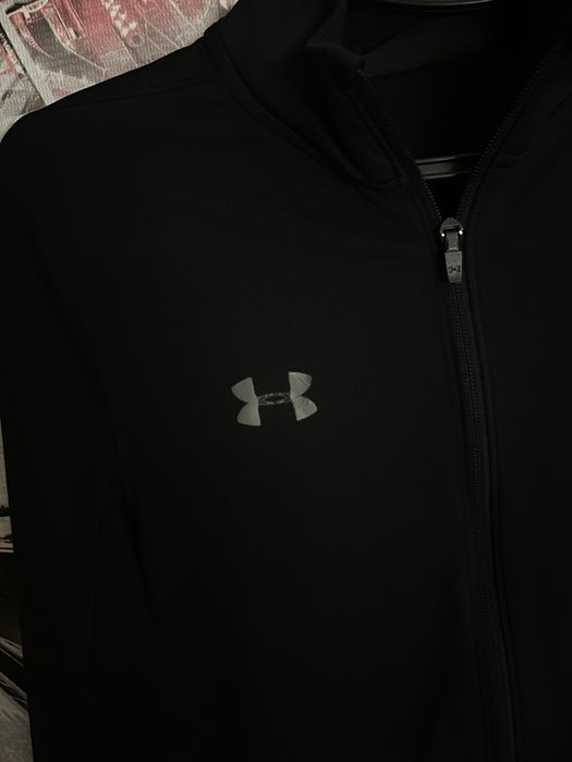 Under armour спортивна кофта