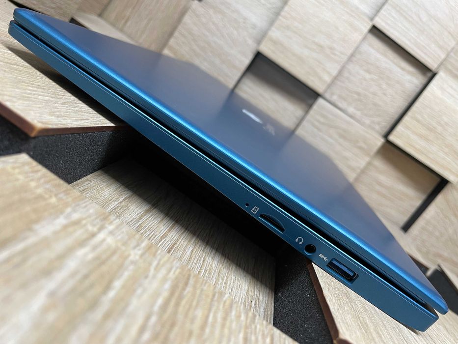№5492 Ноутбук Gateway GWNR51416 FHD IPS/R5 3500U/SSD256Gb/8Gb