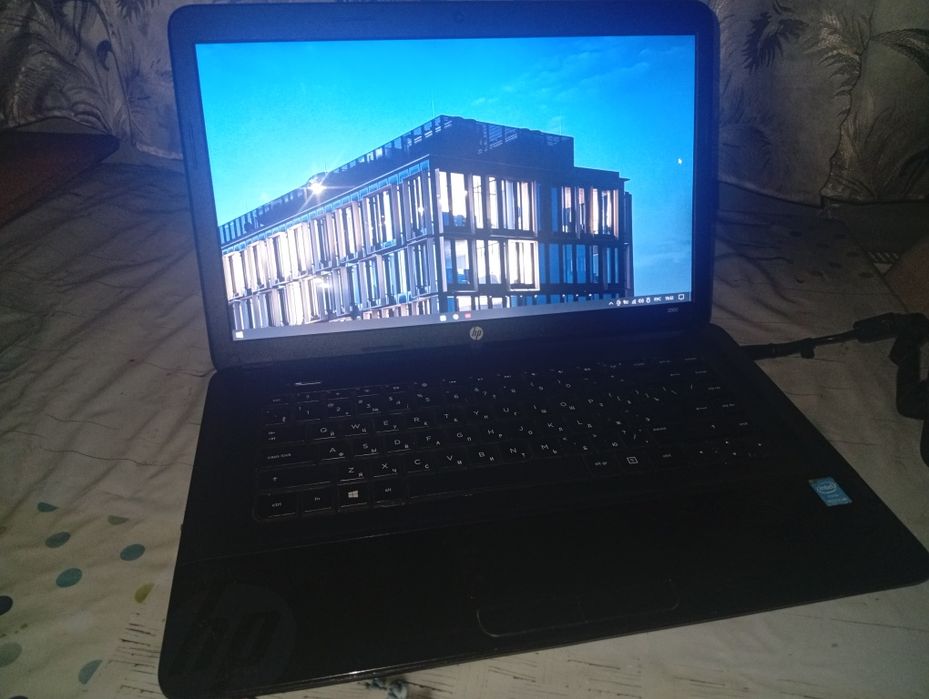 Продам ноутбук НР 2000