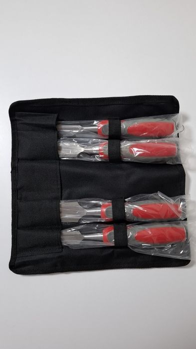 Набір стамесок у сумці для зберігання