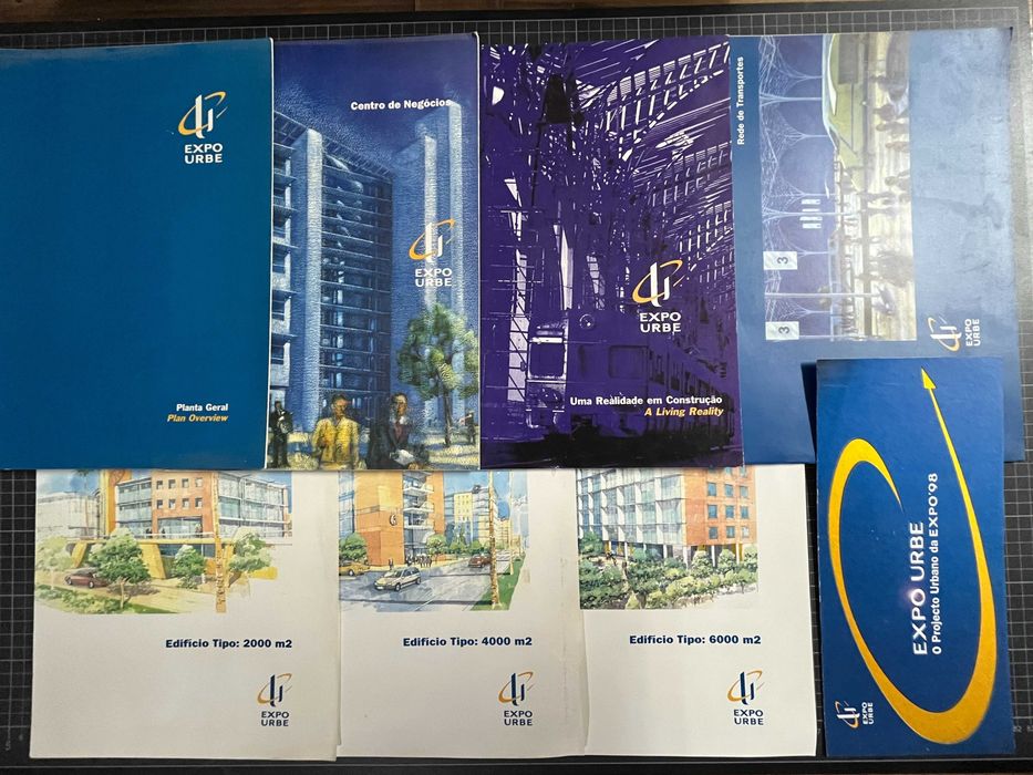 Lote de publicações da EXPO 98