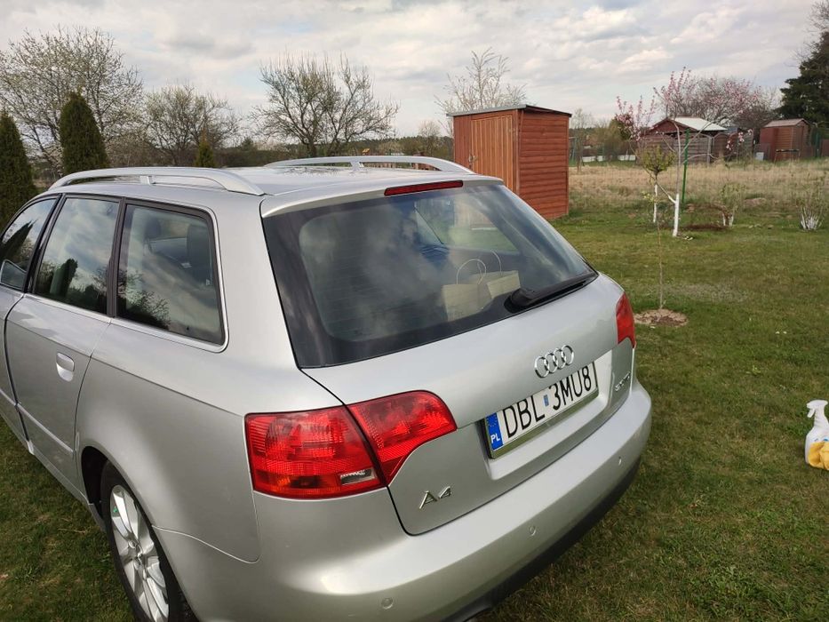 SprzedamAudi a4b7