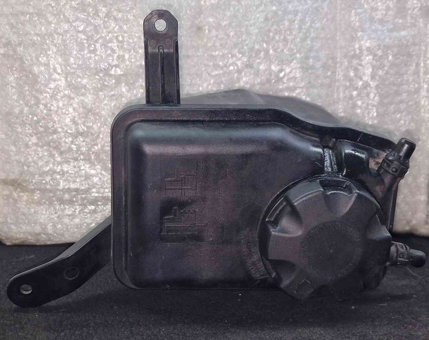Reservatório / Depósito da Água / Líquido de Refrigeração BMW 5 (E60) ano 2005