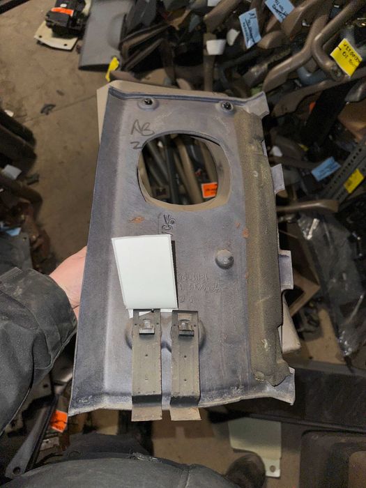land rover discovery 1 forras colunas bege pilar D
