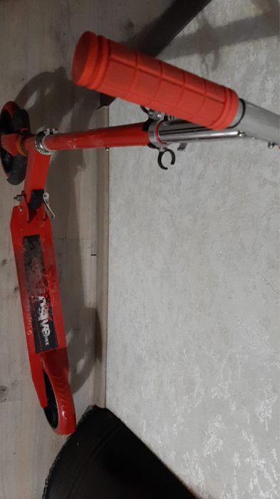 Двухколёсный детский самокат