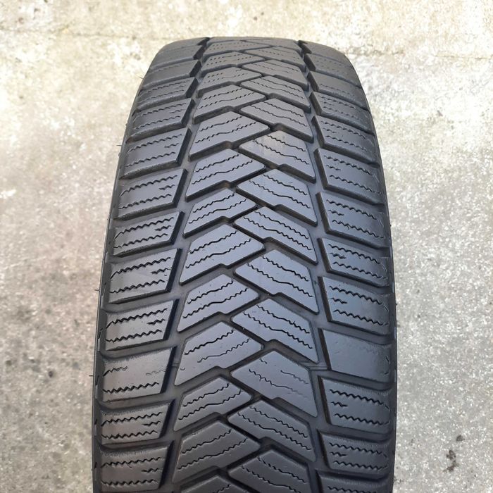 Всесезонная шина резина 215 65 R16c Bridgestone 1шт.