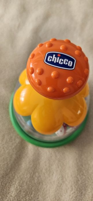 Chicco tęczowy bączek w kwiatki 6m+