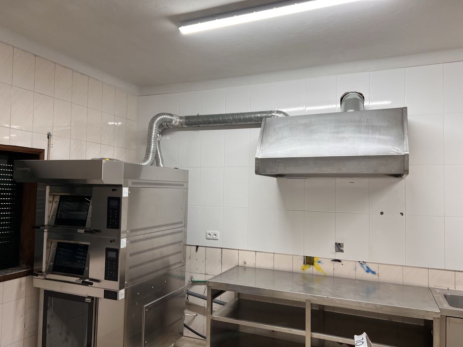 pastelaria moderna e acolhedora