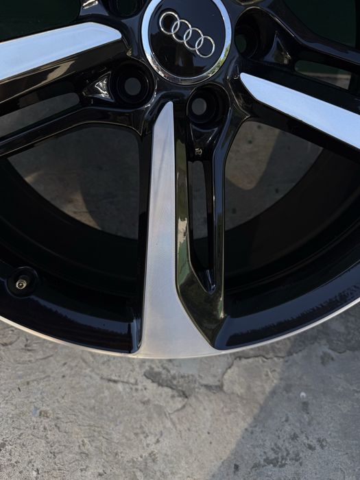 Оригінальний комплект дисків Audi R21 Blade RS q7 q8 rs7 rs6 s6 s7 a6 a7