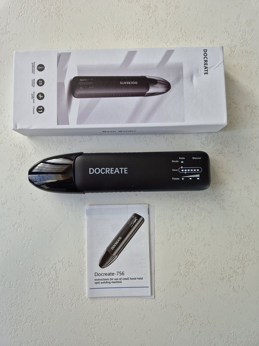 Портативный аккомуляторный сварочный аппарат.