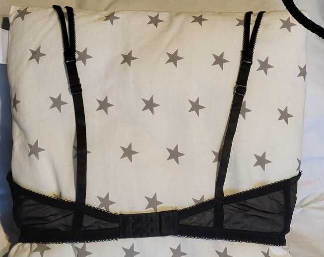 Stanik biustonosz H&M HM 70C 70 C kolor czarny pushup Bra HiM falbanki