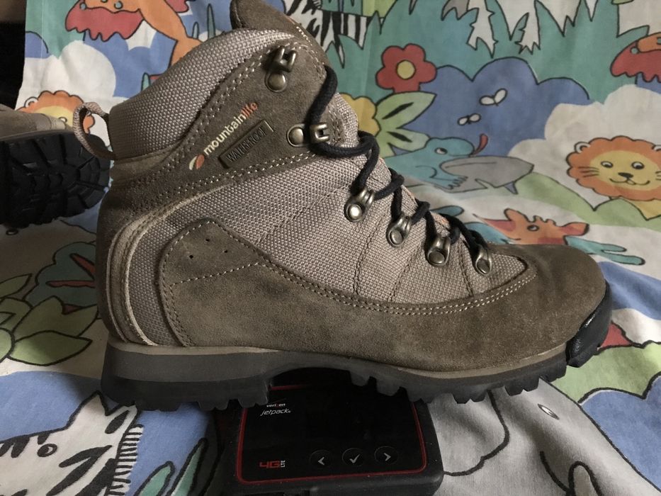 Зимние кожаные теплые термоботинки Mountain. Размер 40/25.5 см