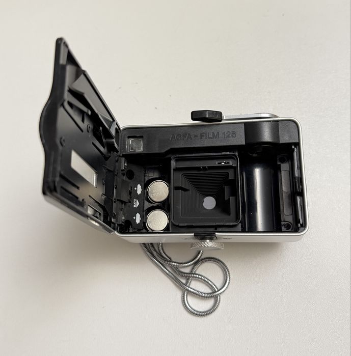 Stary zabytkowy aparat fotograficzny Agfamatic 300 sensor
