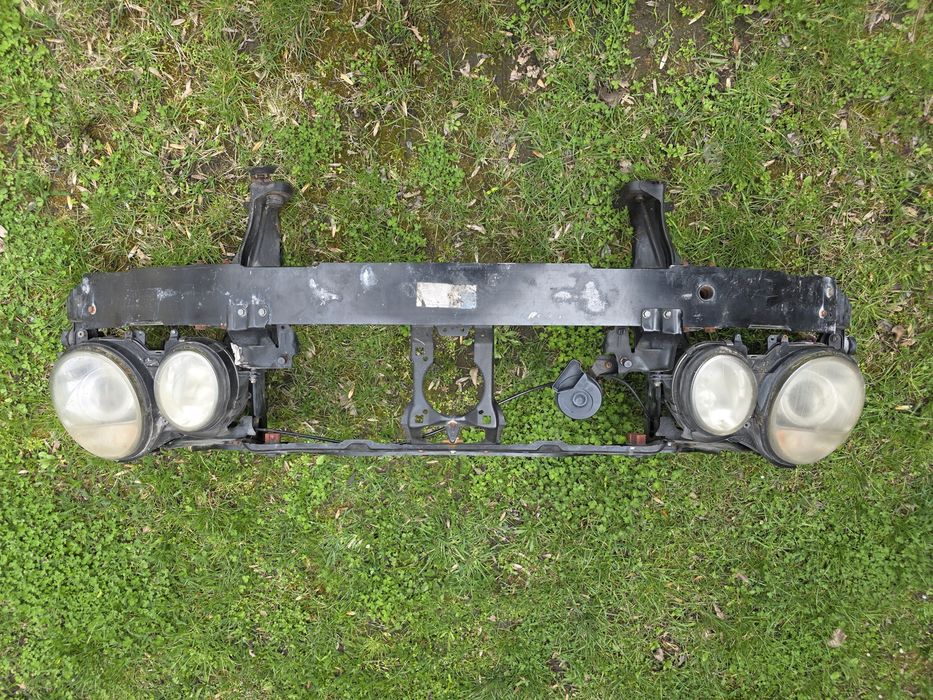 Mercedes w211 e220cdi pas przedni lampy drzwi   197u