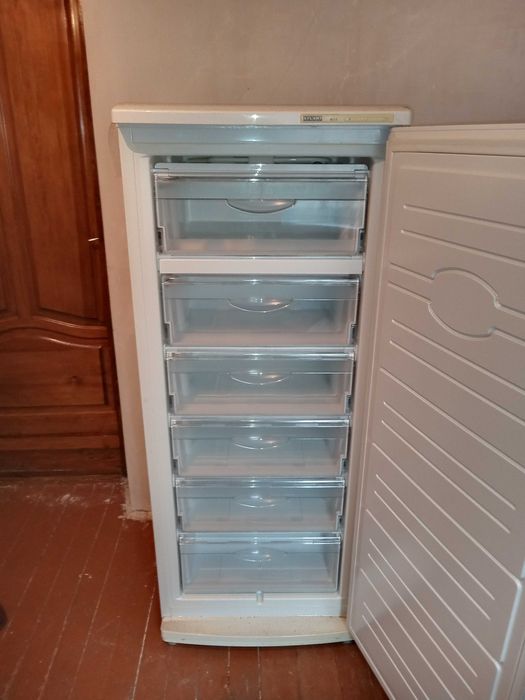 Морозильник Атлант М-7184-090