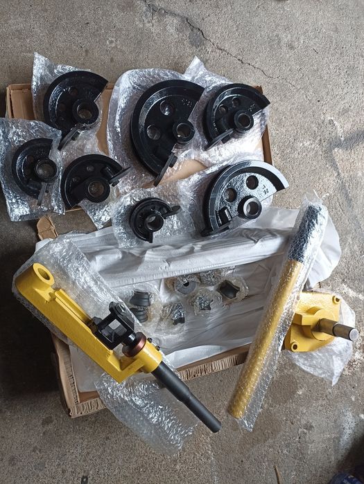 Máquina de curvar tubo