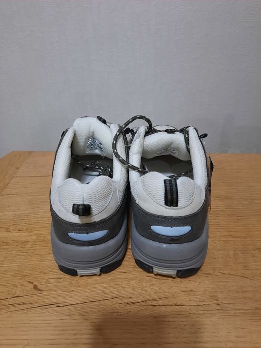 Чоловічі кросівки