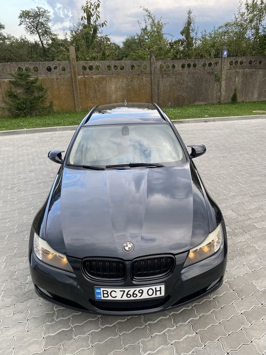 BMW e91 2.0d 2011