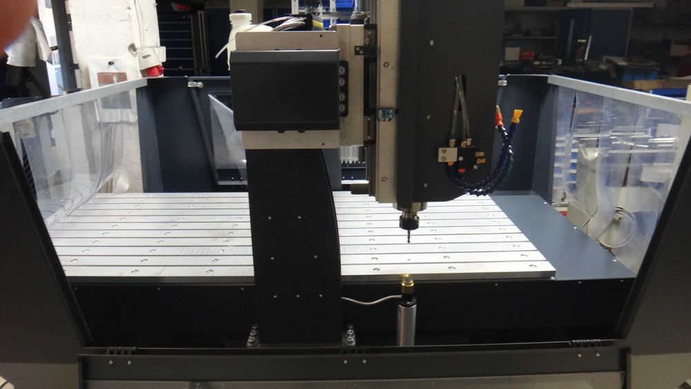 Frezarka CNC  CERTUS HMM 0716 Servo