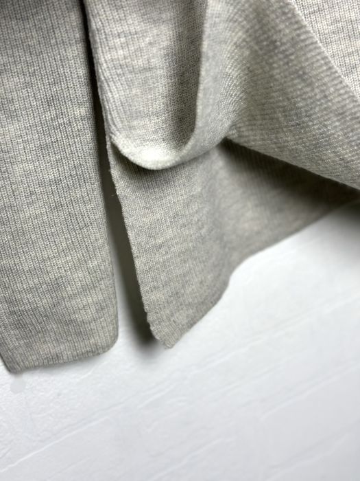 Светр  cos кашемір вовна