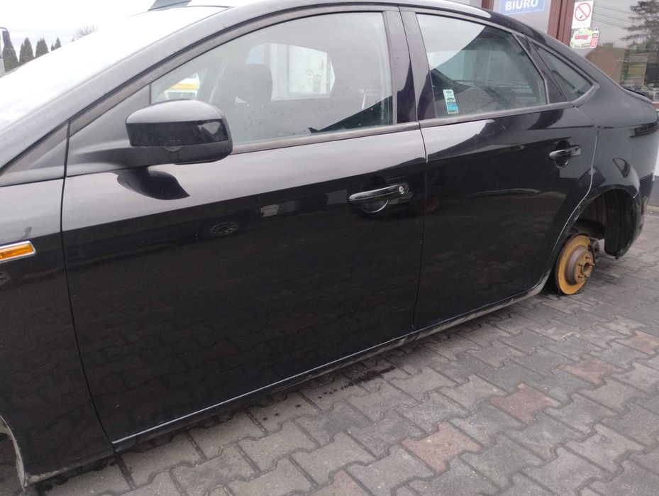 drzwi przód przednie lewe Ford Mondeo MK4 lakier G6, części