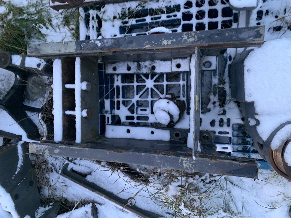 Konsola zaczepu case magnum 255