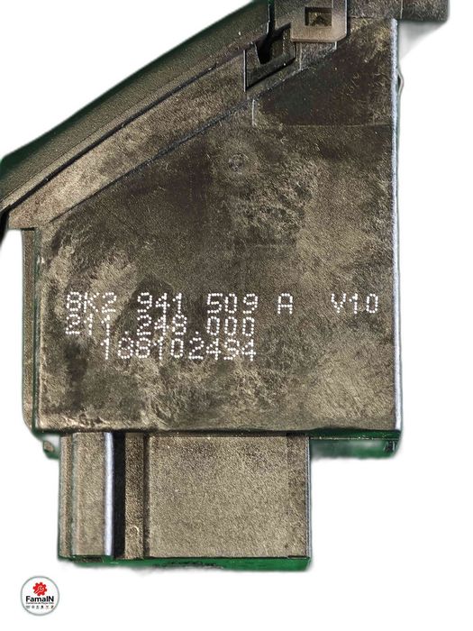 Botão / Interruptor 4 Piscas AUDI A4 B8