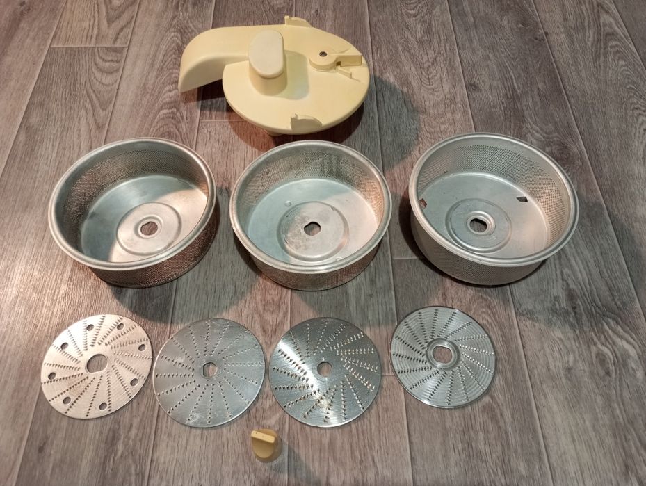 Запчасти соковыжималки росинка