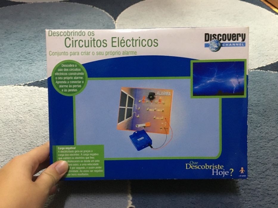 Kit para estudar circuitos elétricos64584994653697120