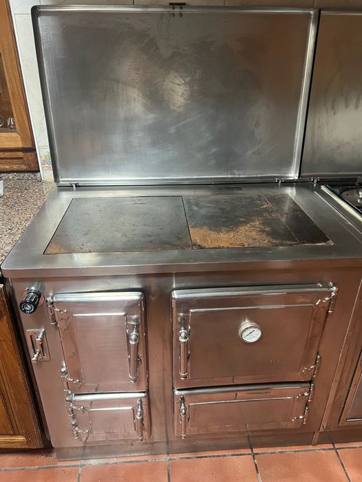 Fogão a Lenha em Inox com Forno