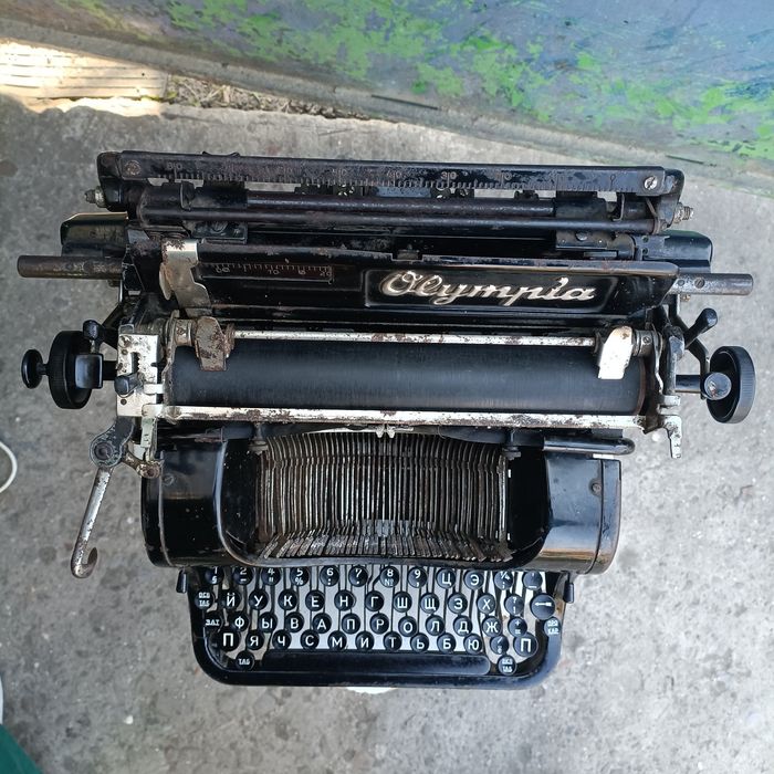 Німецька Друкарська машинка Olympia mod 8. 1930-1939 рр.