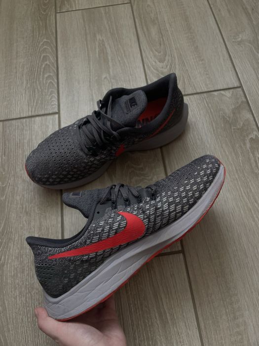 Продам кросівки Nike