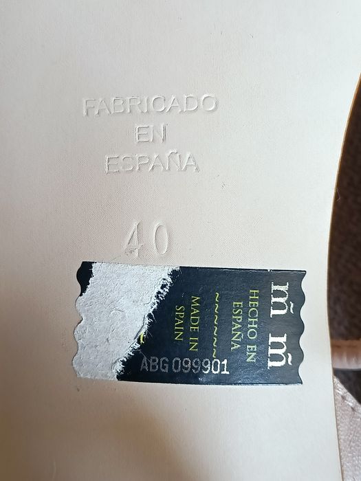 Sandálias pele nude