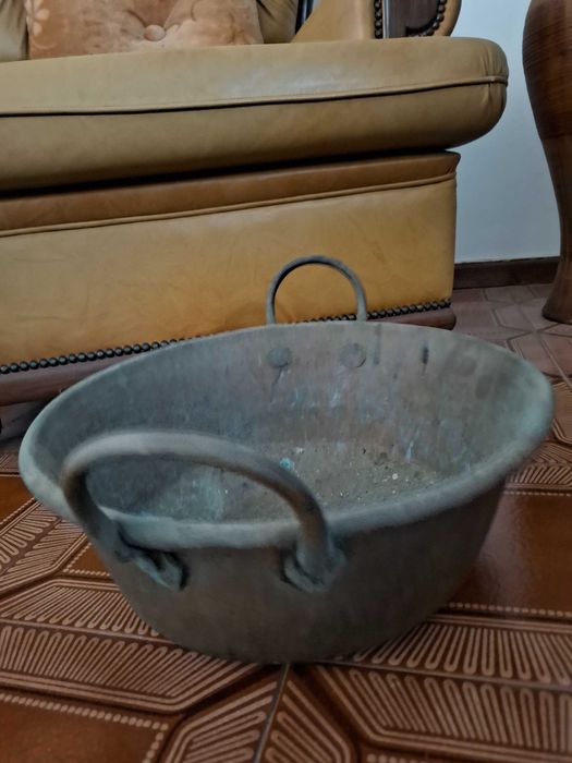 Tacho em cobre antigo