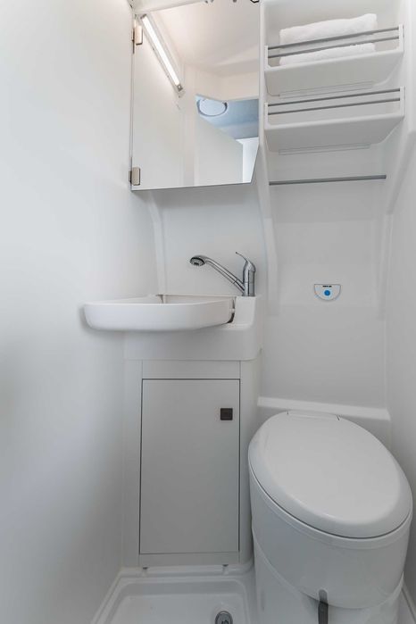 Wynajem kamperów Kraków, Katowice, Wrocław - VW Grand California 600