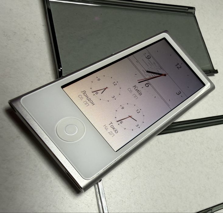 iPod nano 7 generation 16 Gb Silver