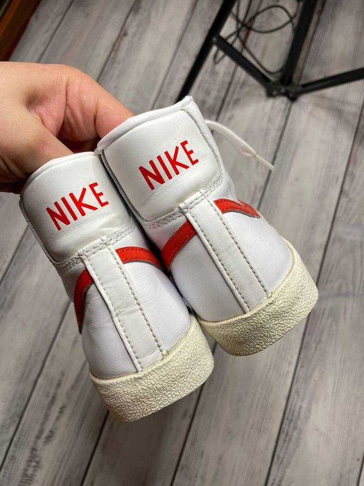 Кроссовки Nike Blazer Mid 77