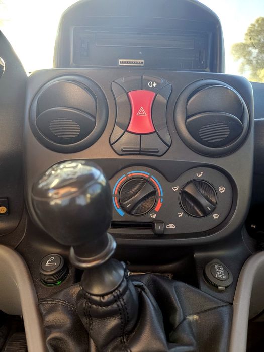 Fiat Doblo Maxi 2008, вантажний фургон, ГБО, білий