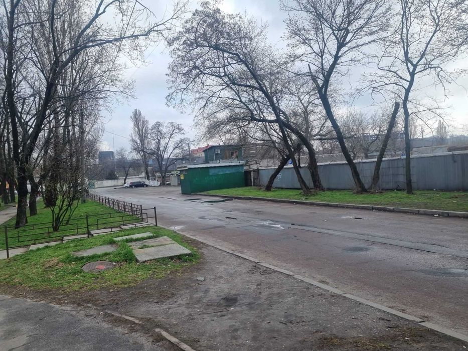 Здам в оренду паркомісце на вул. Сиваська, 1, від власника