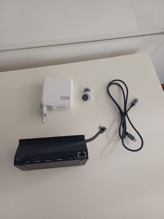 Stacja Dokująca iVANKY 8w1 Z Ładowarką HDMI 2.0 3 Porty USB-A 3.0 USBC