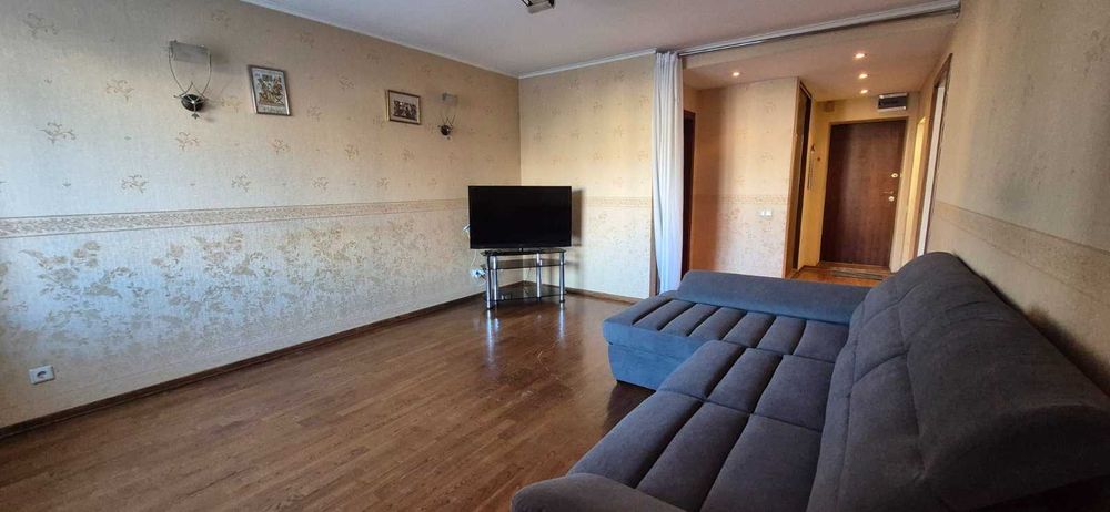 Оренда 3-кімнатної квартири 120 м.кв.біля метро «Палац Україна» Антоновича,122
