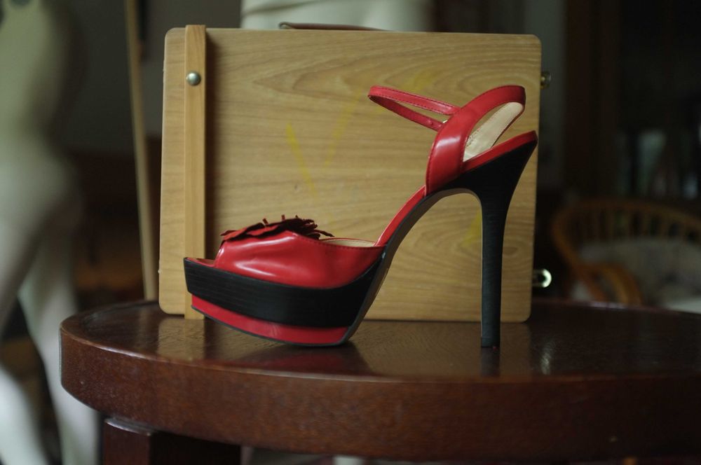 szpilki sandały na platformie Bronx platforma bardzo wysoki obcas