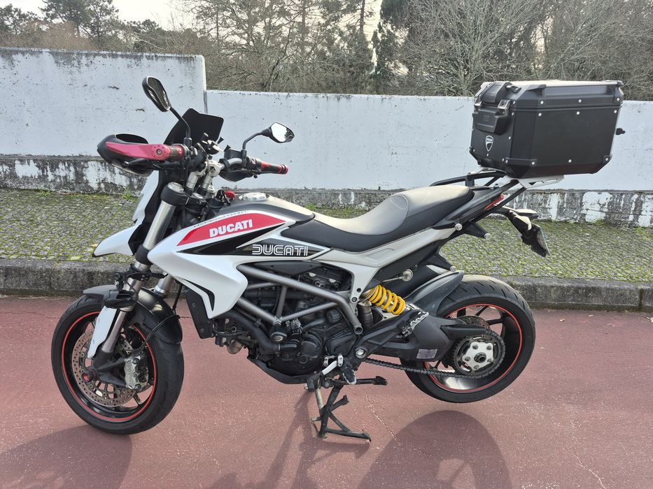 Ducati hyperstrada 821
